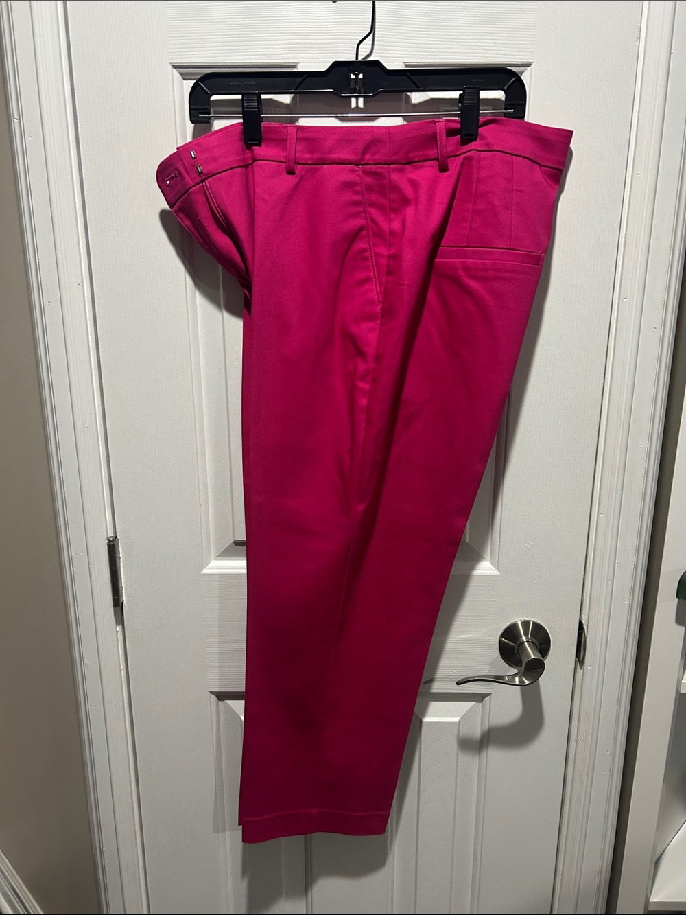 Express Women's Editor Vibrant Pink Straight Leg Ankle Pants